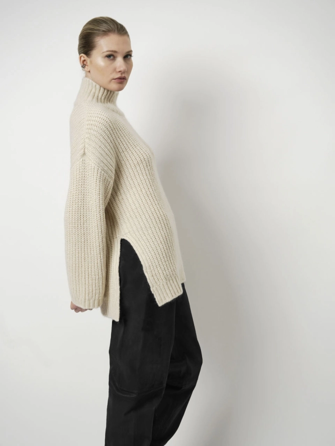 dante 6 Oversized trui Creme