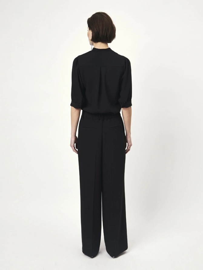 Dante 6 V-hals Top Zwart