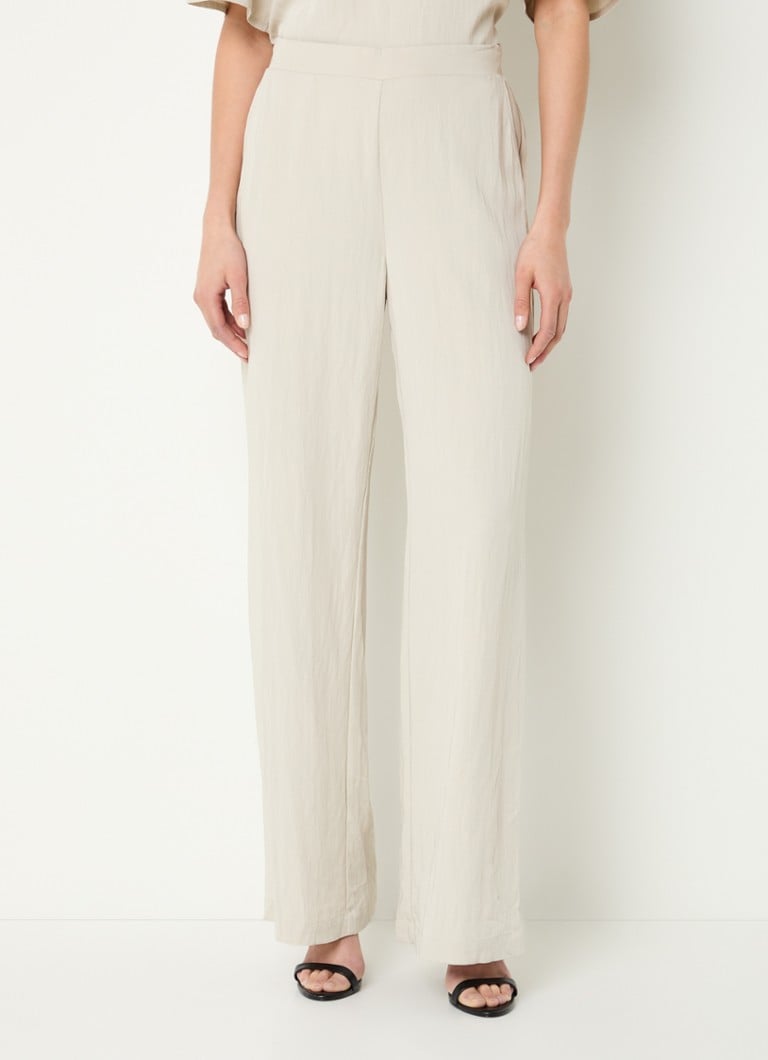 de bijenkorf Claudia Sträter Creme