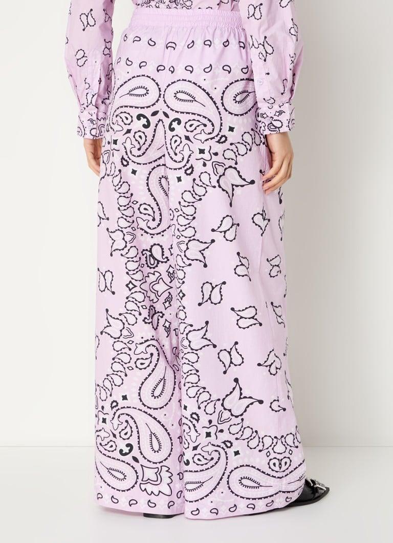 De Bijenkorf Essentiel Antwerp Lila