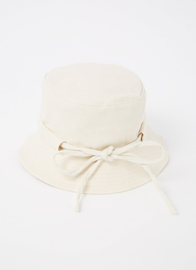 De Bijenkorf Jacquemus Creme