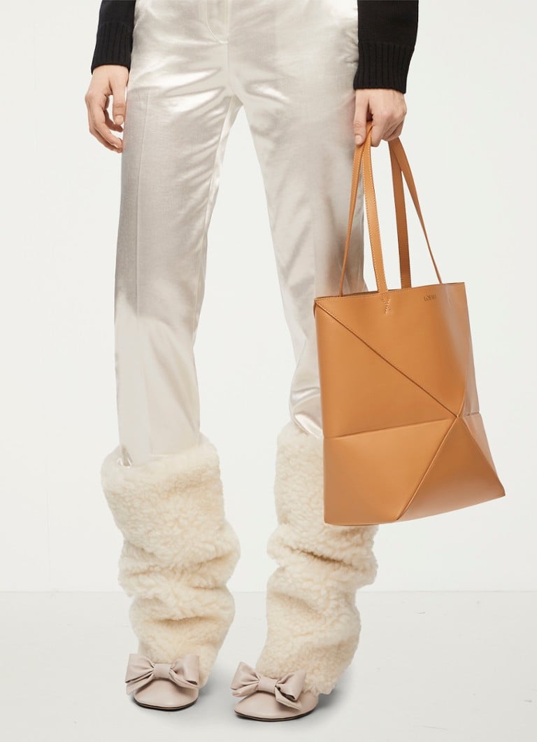 De Bijenkorf LOEWE Camel