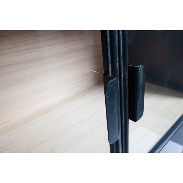 De Eekhoorn SIVAN VITRINEKAST ZWART [fsc]