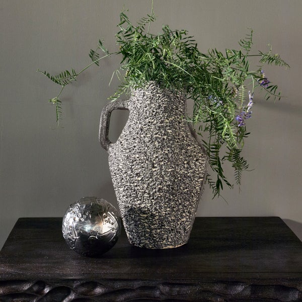 De Eekhoorn TABIA VAAS ALUMINIUM DONKERBRUIN