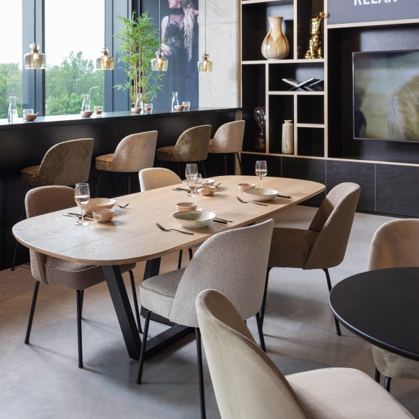 De Eekhoorn VOGUE EETKAMERSTOEL BOUCLÉ NOUGAT