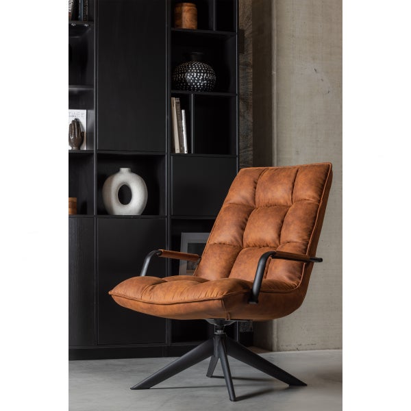 De Eekhoorn JOUKE DRAAIFAUTEUIL MET ARMLEUNING LEERLOOK COGNAC