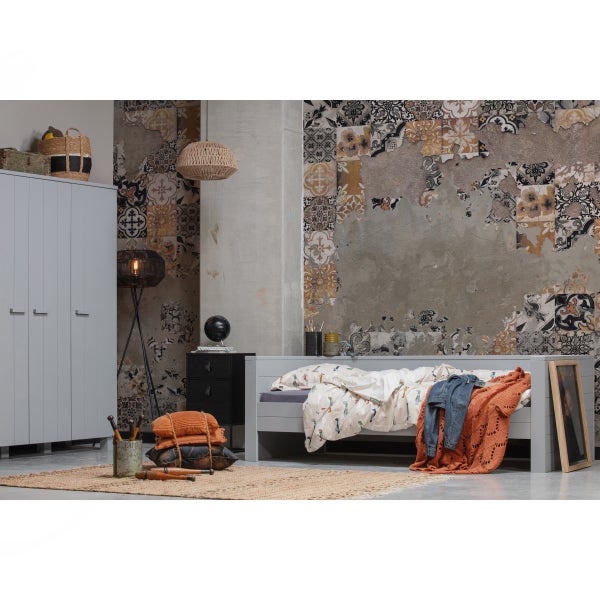 De Eekhoorn ZOLA NACHTKASTJE MET LADE EN DEUR GEBORSTELD DIEPZWART[fsc]