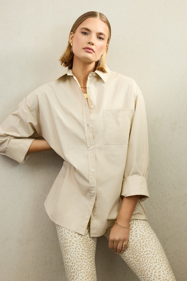 deblon sports Maeve Blouse Sand