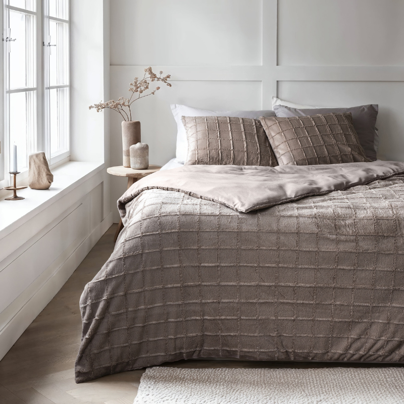 Dekbed Discounter Dekbedovertrek Faux Fur - Check - Taupe