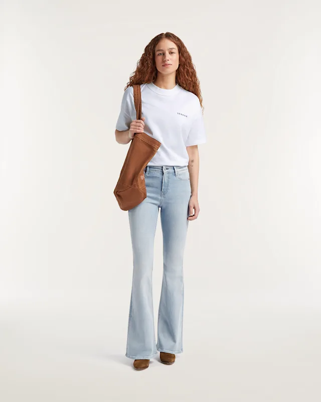 denham AMI Free Move Fresh Blue Indigo - Flare Fit