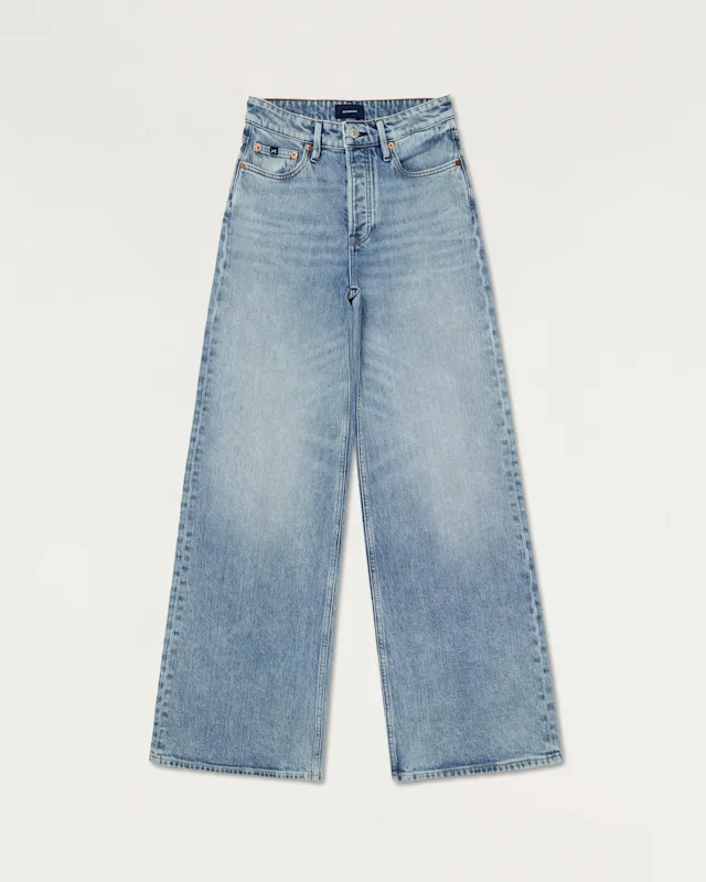 Denham MIKU Comfort Light Wash - Wide Fit
