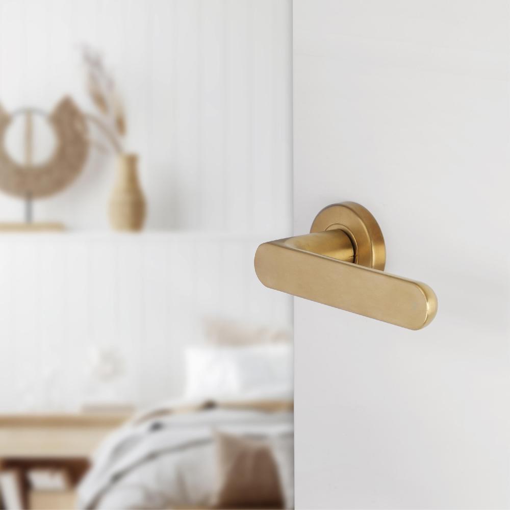 Differnz Differnz Eindhoven Deurkruk – Rond Rozet – Blind – Goud