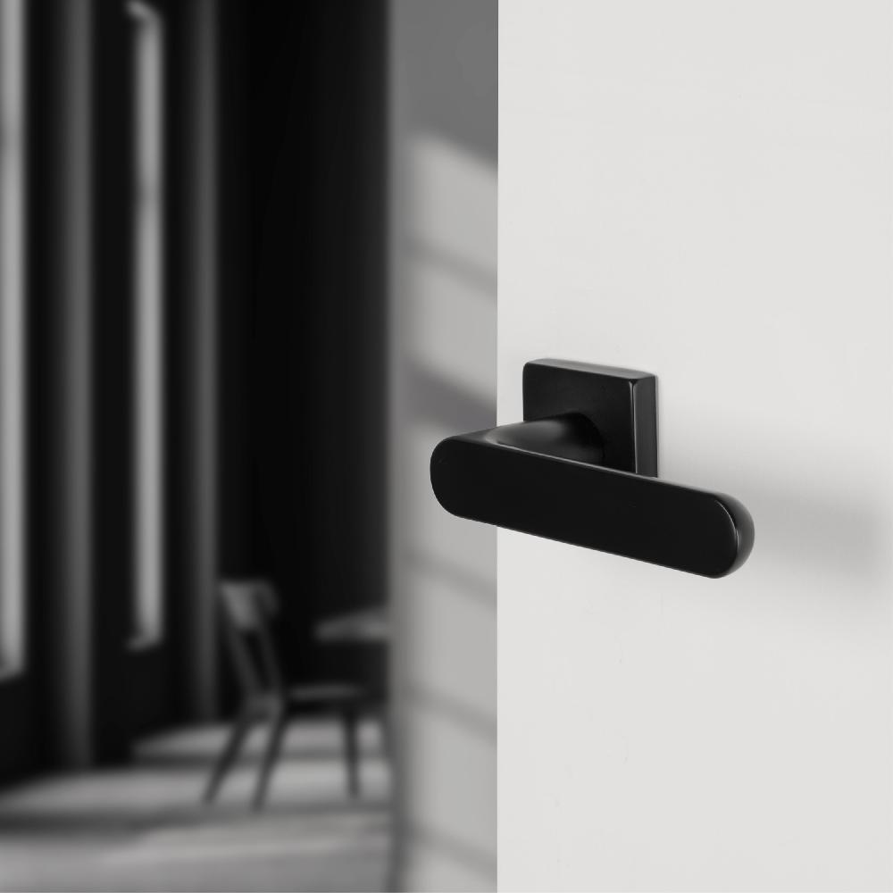 Differnz Differnz Eindhoven Deurkruk – Vierkant Rozet – Blind – Zwart