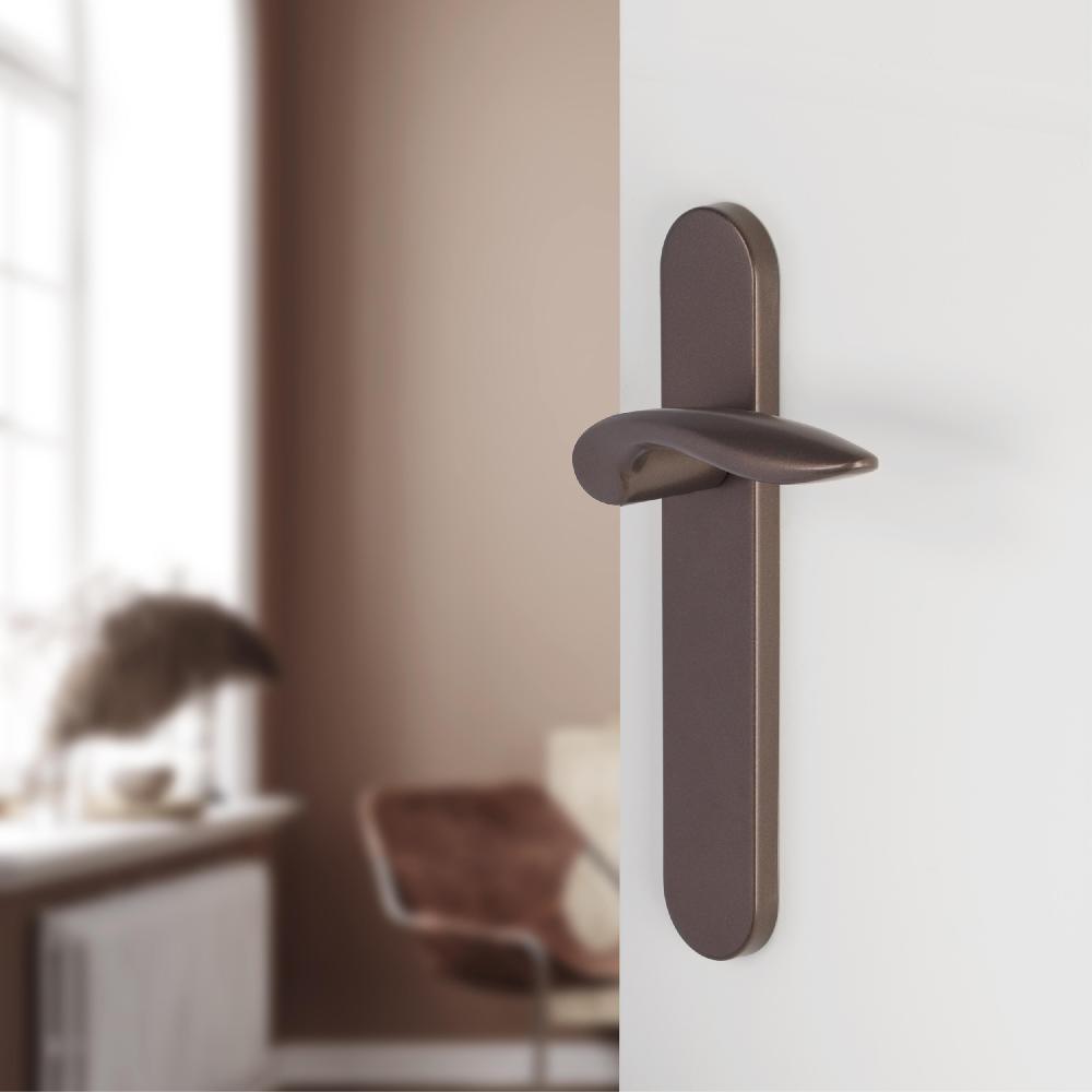 Differnz Differnz Groningen Deurkruk – Ovaal Schild – Blind – Brons