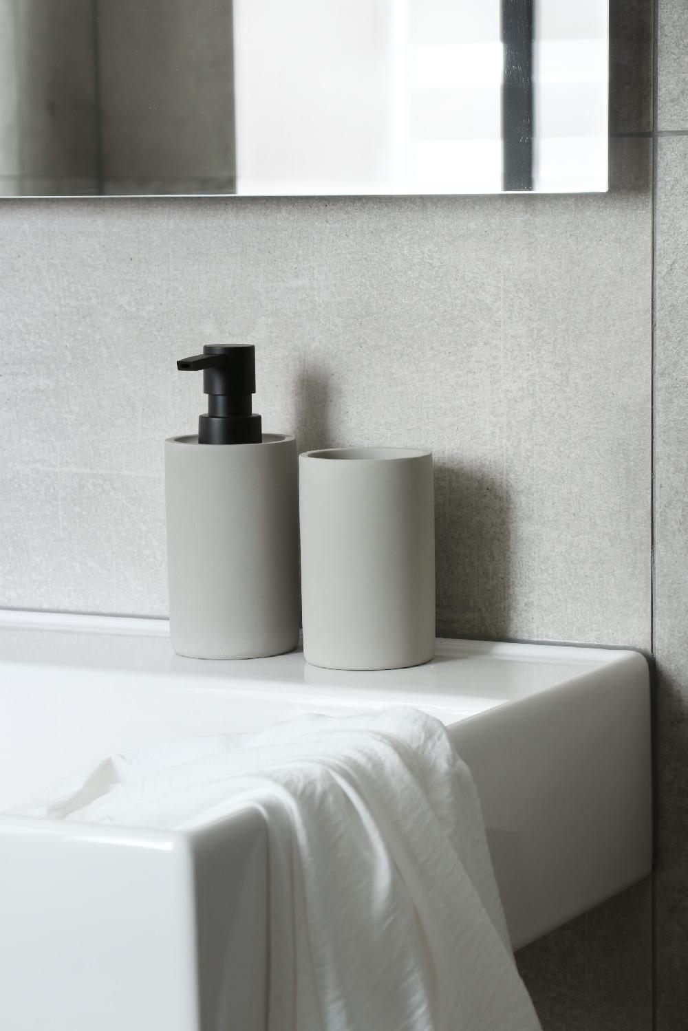 Differnz Differnz Jukon Beker – Rond – Beton/polyresin – 110 X 70 X 70 Mm – Grijs