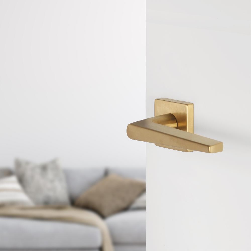 Differnz Differnz Rotterdam Deurkruk – Vierkant Rozet – Blind – Goud