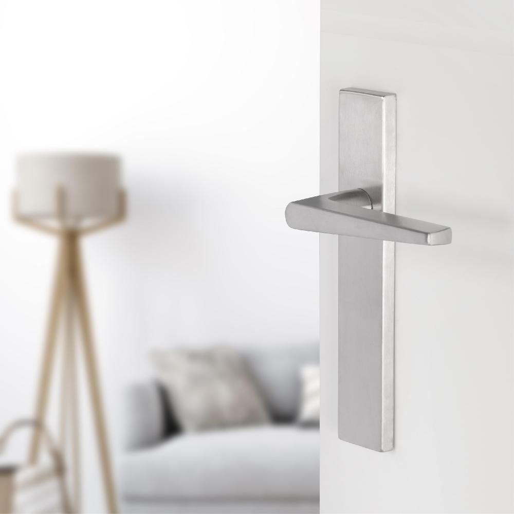 Differnz Differnz Rotterdam Deurkruk – Vierkant Schild – Blind – Mat Chroom