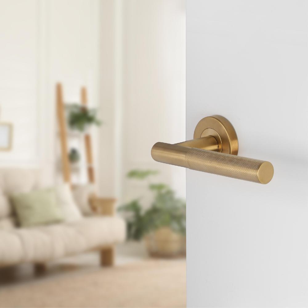 Differnz Differnz Utrecht Deurkruk – Rond Rozet – Blind – Goud