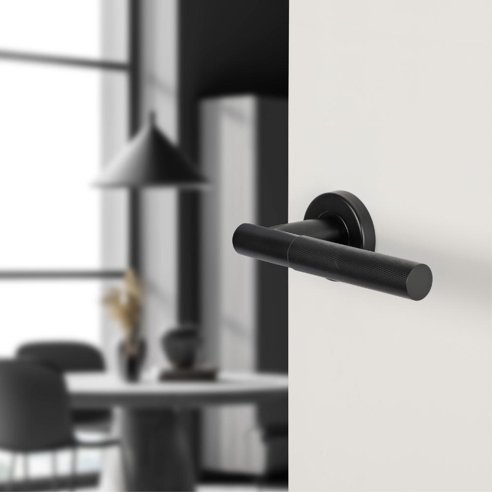 Differnz Differnz Utrecht Deurkruk – Rond Rozet – Blind – Zwart