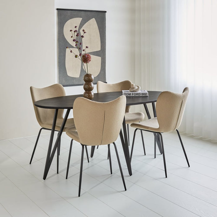 Dimehouse Ovale Zwarte Eettafel Cesar Mangohout