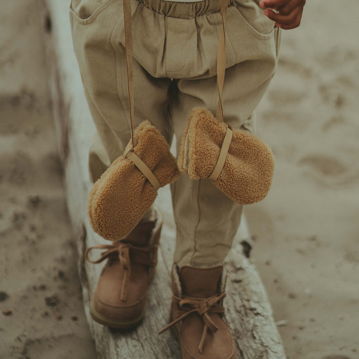 Donsje Richy Mittens | Lion | Caramel Curly Faux Fur