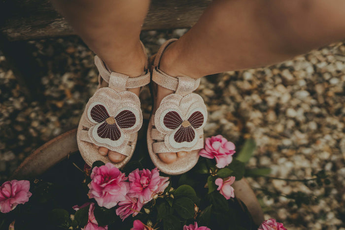 Donsje Iles Fields Sandals | Violette | Powder Metallic Leather