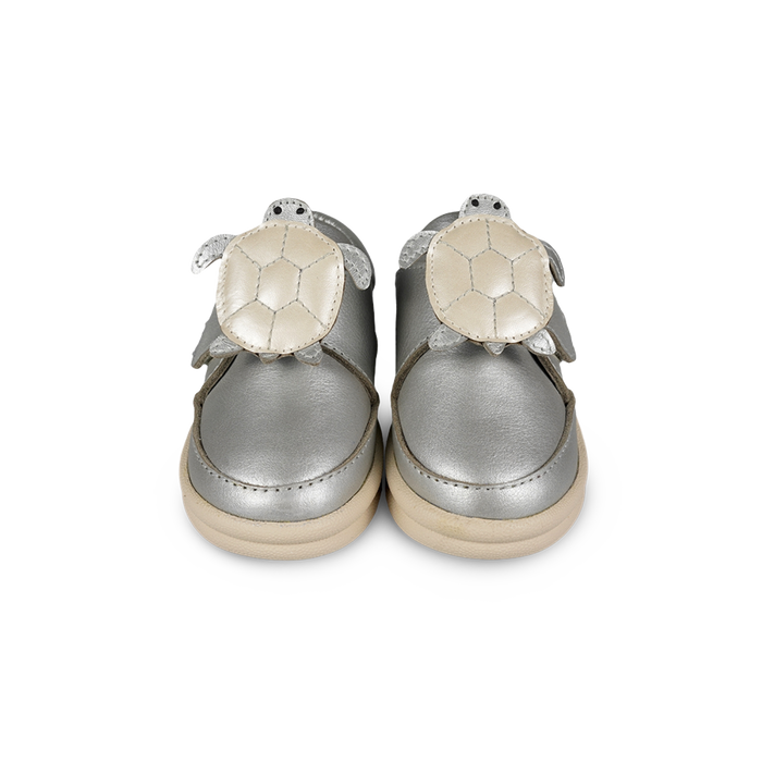 Donsje Nellu Sneakers | Shimmer Turtle | Silver Grey Metallic Leather