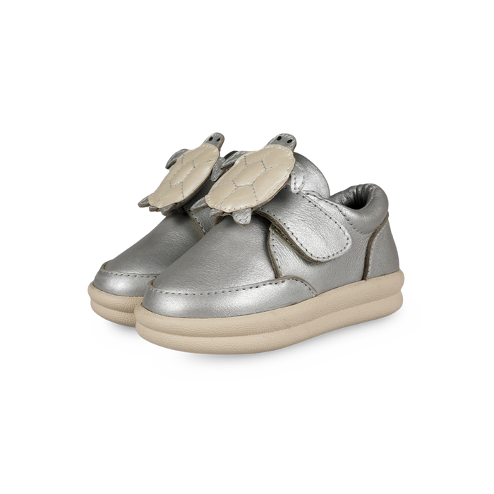 donsje Nellu Sneakers | Shimmer Turtle | Silver Grey Metallic Leather