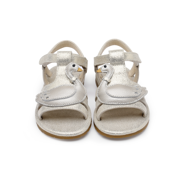 Donsje Shimmer Swan Sandals | Silver Metallic Leather