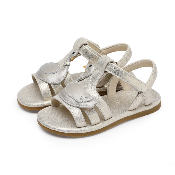 donsje Shimmer Swan Sandals | Silver Metallic Leather