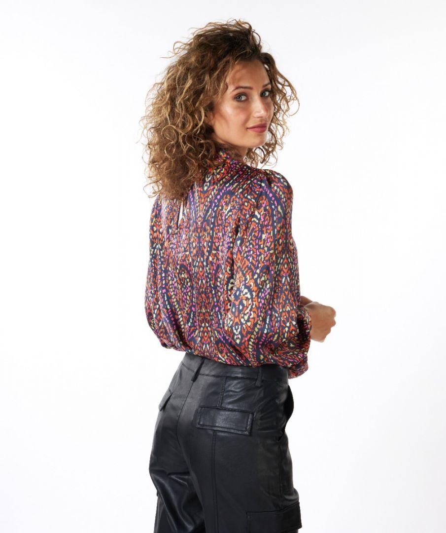 Esqualo Blouse Collar Rewilding