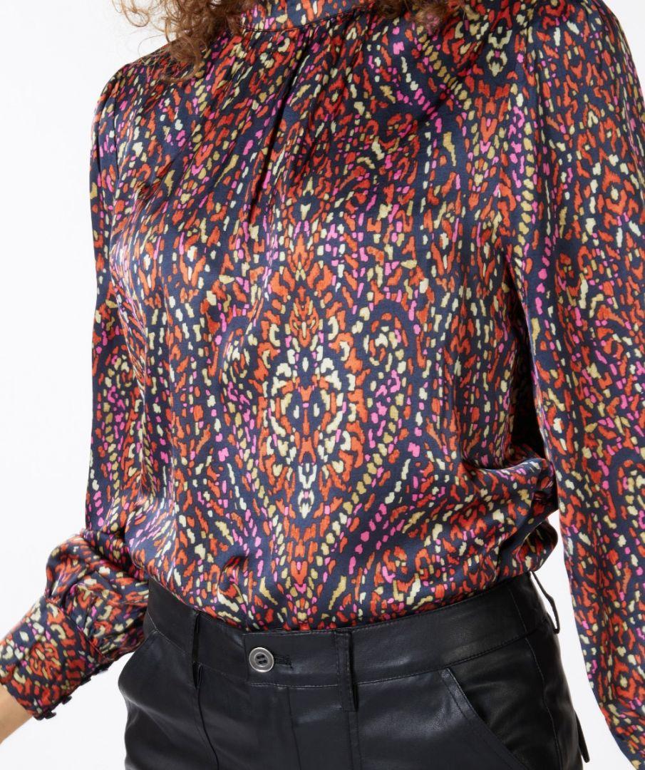 Esqualo Blouse Collar Rewilding