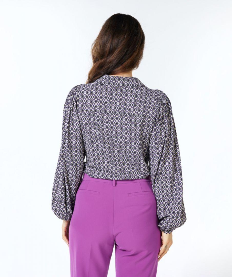 Esqualo Blouse V-neck Graphic Earth