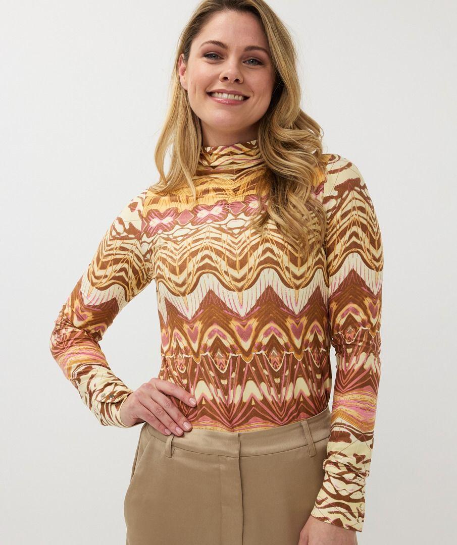 Esqualo Top Gathering Dreamstory