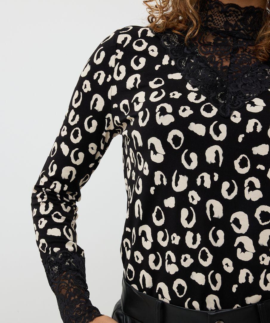 Esqualo Top Lace Wilderness