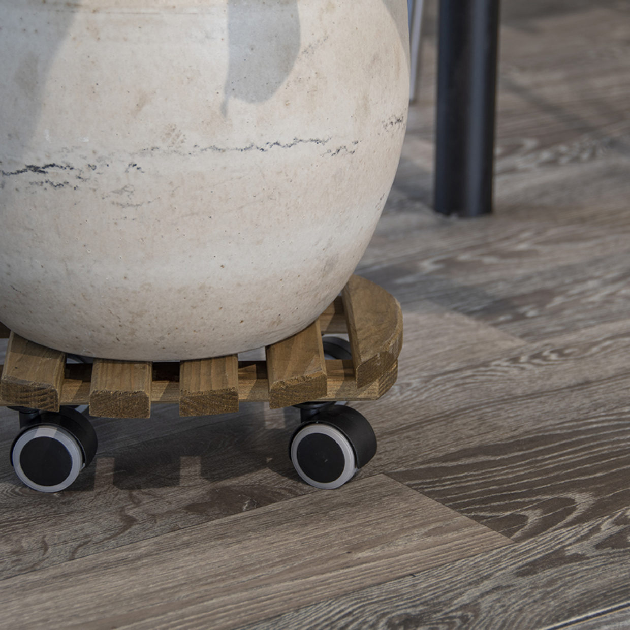 Esschert Design Trolleybruin Rond Indoor L