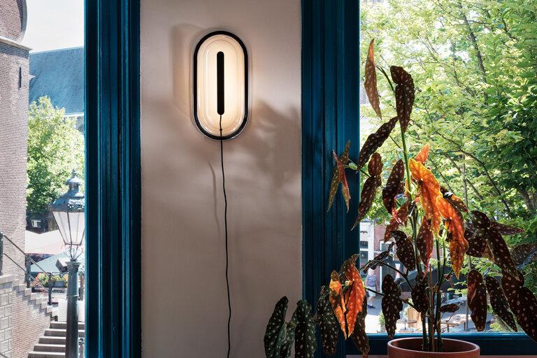 fatboy Led's Strip Wandlamp zwart 36.5x18.9x7 cm