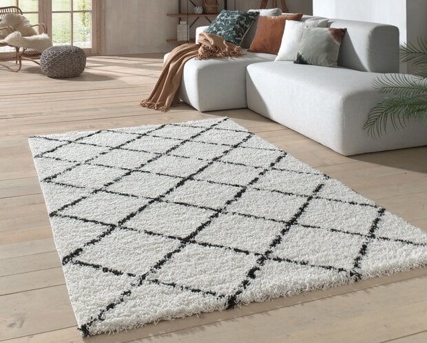 flycarpets Candy Diamond Hoogpolig Crème / Zwart vloerkleed - Geruit