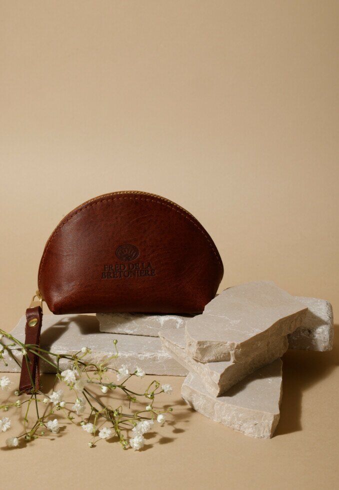 Fred De La Bretoniere Etui Bruin