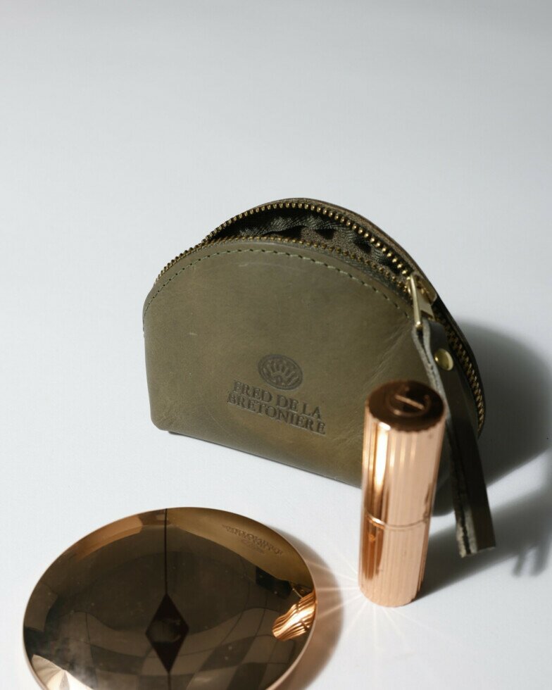 Fred De La Bretoniere Etui Olijf