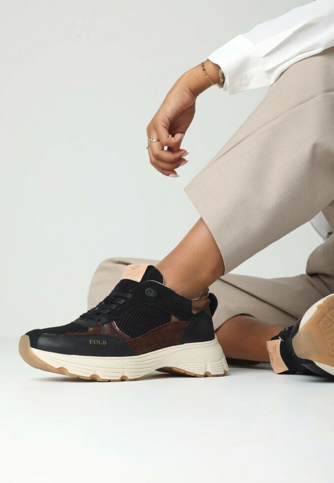Fred De La Bretoniere Sneaker Mariola Luna Zwart/Brons