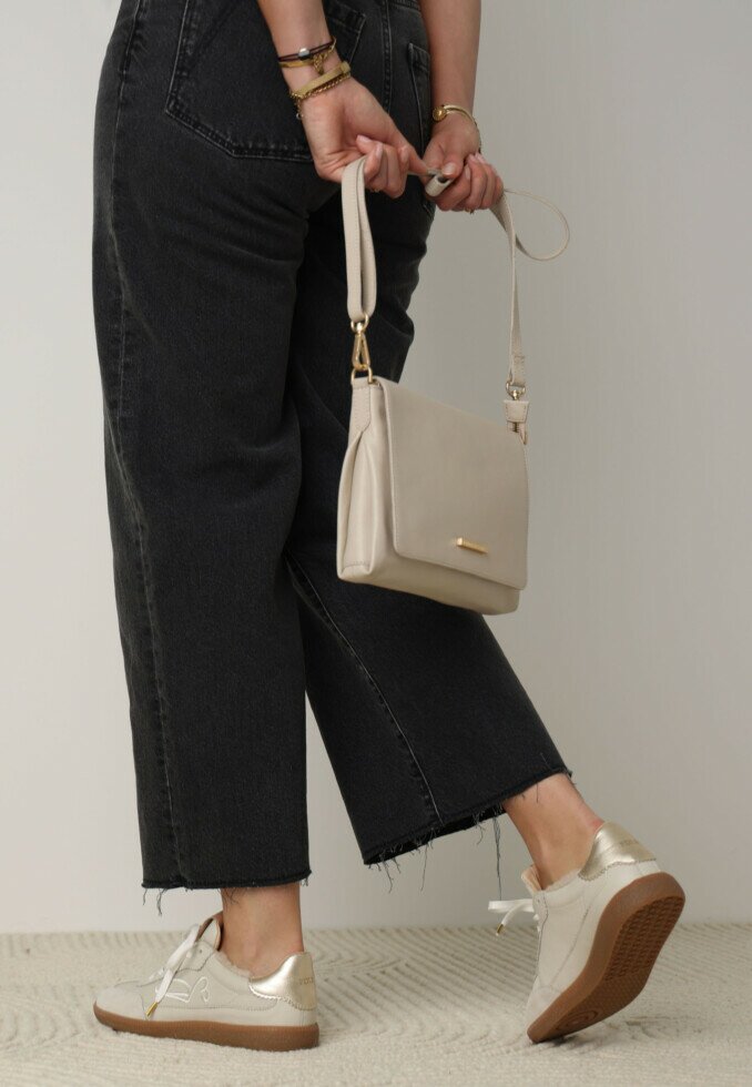 Fred De La Bretoniere Sneaker Pearl Sign Teddy Off White