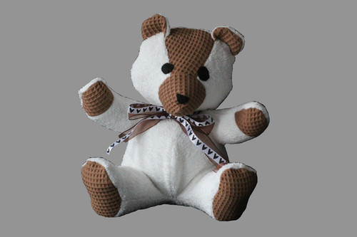 handmade by cassandra Handgemaakte Knuffelbeer - Wit & Cognac Bruin