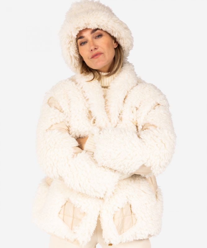 ibana Chase | Coco White