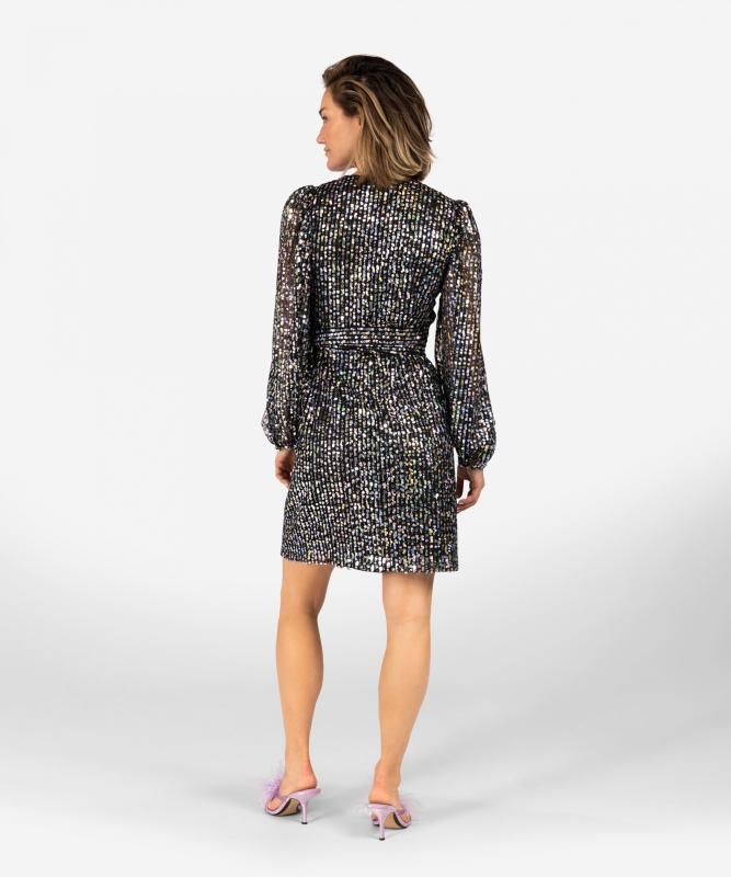 Ibana Dayina - Party | Pastel