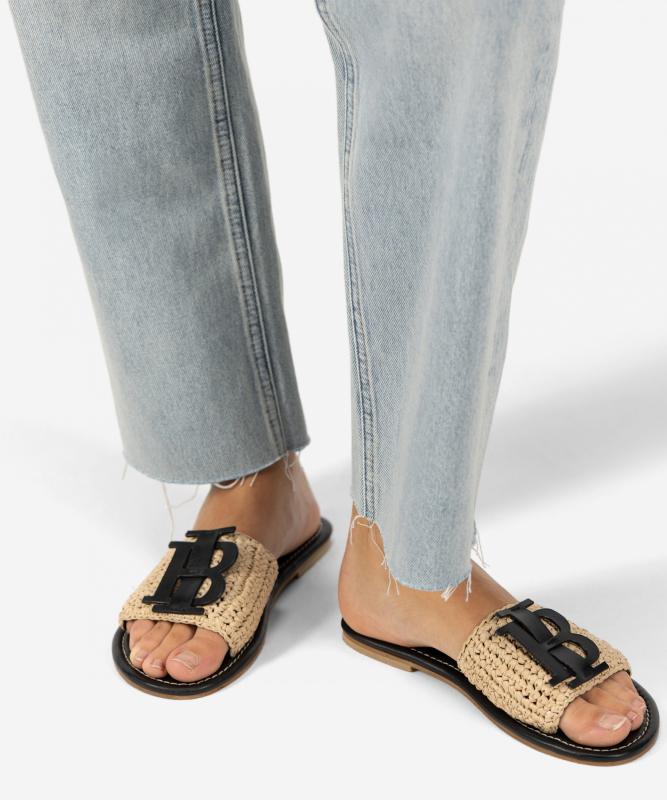 ibana Icon Sandal | Black