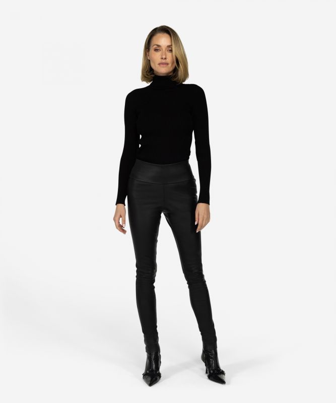 ibana MOLLY PLAIN | Black