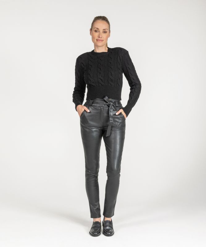 ibana Paulina | Black