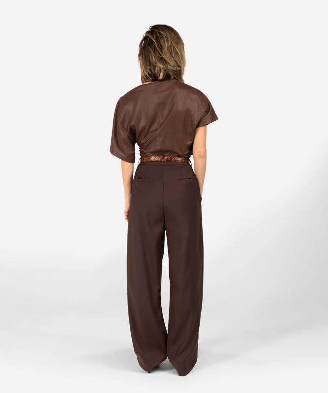 Ibana Perria | Hazelnut