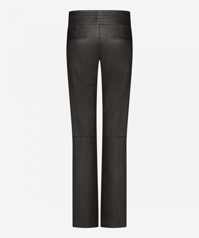 Ibana Phibby | Black